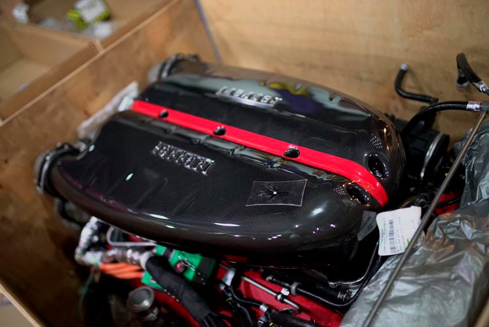 躍馬終極聖杯：LaFerrari全新原廠引擎波箱總成